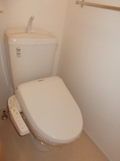 【トイレ】 | サニー・プレイス | ゆったりとした空間のトイレです