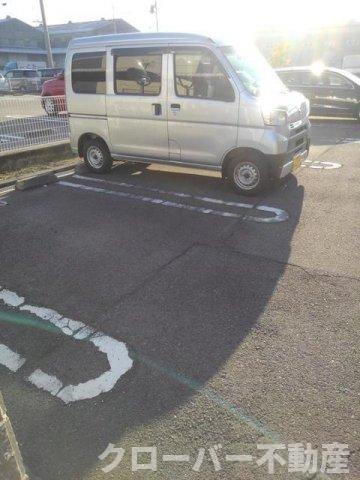 エアリー・ガーデンＢの駐車場