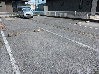 【駐車場】 | アキラハイツ | 駐車スペースもあります