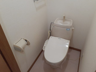 【トイレ】 | サンパティークおかもとＡ | コンパクトで使いやすいトイレです