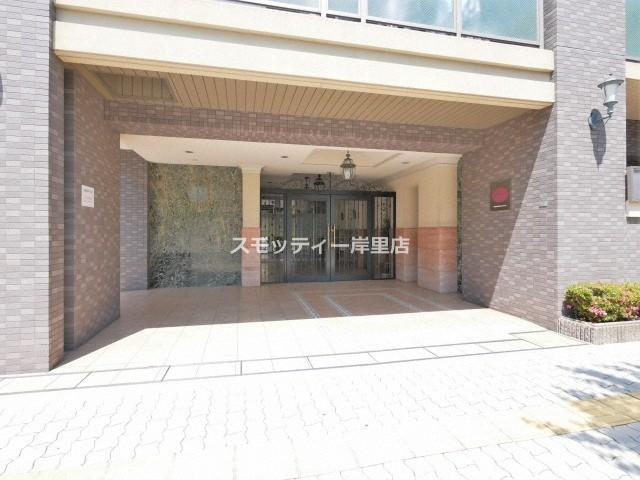 ディナスティ長居公園南のエントランス