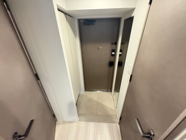 【玄関】 | シーズンフラッツ南森町PREMIER