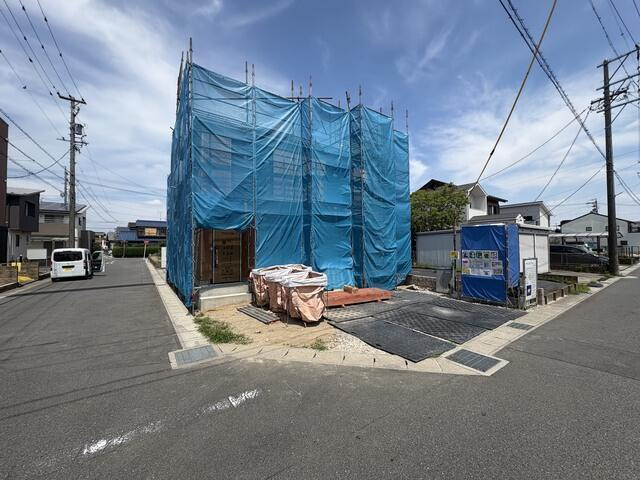 新築戸建て・仲介手数料無料）稲沢市小沢４丁目３２番　A号棟の前面道路含む現地写真