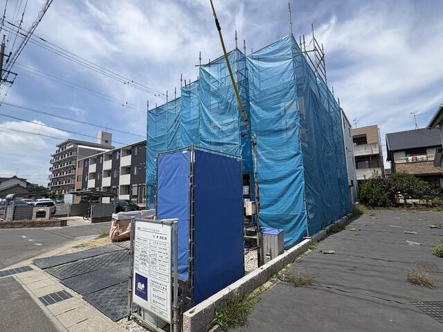 新築戸建て・仲介手数料無料）稲沢市小沢４丁目３２番　A号棟の前面道路含む現地写真