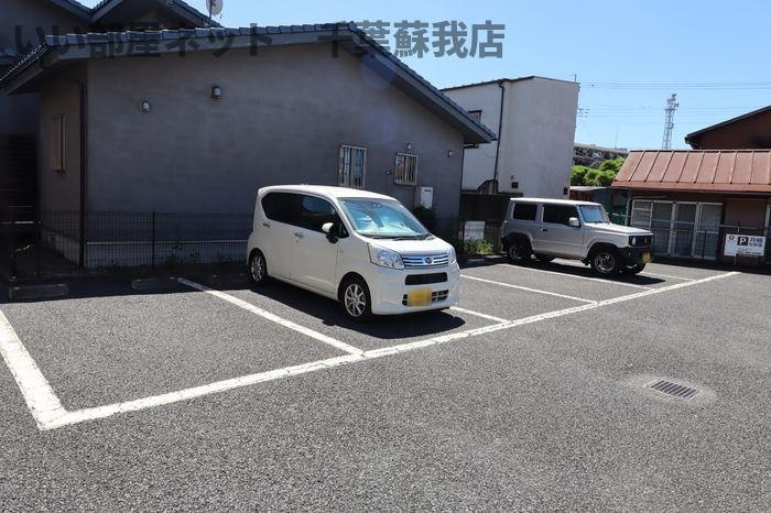 シルヴァンヒルズの駐車場|駐車場に車を止められます
