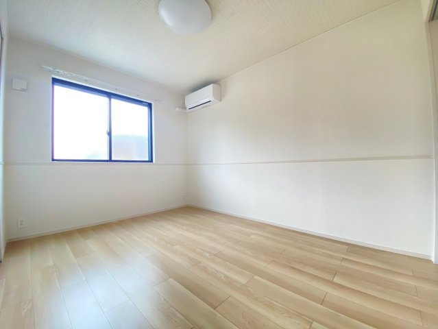 【寝室】