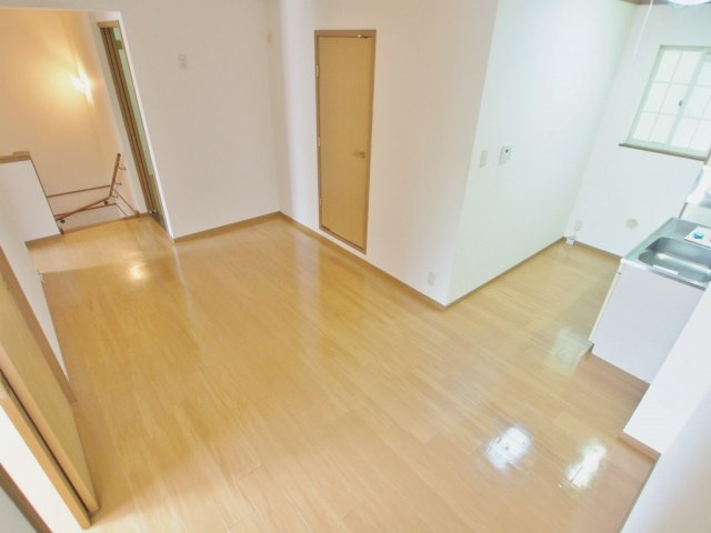 広島市安佐南区八木６丁目のアパートの居間・リビング