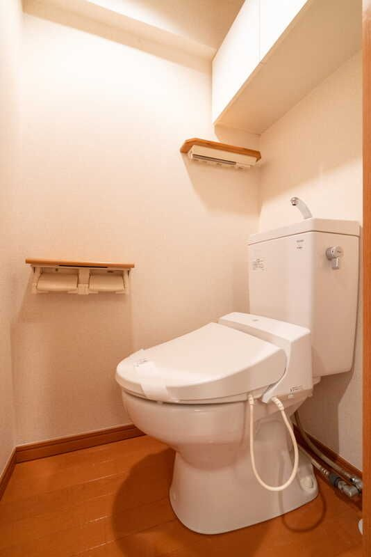 ルーブル南品川のトイレ|落ち着いた色調のトイレです