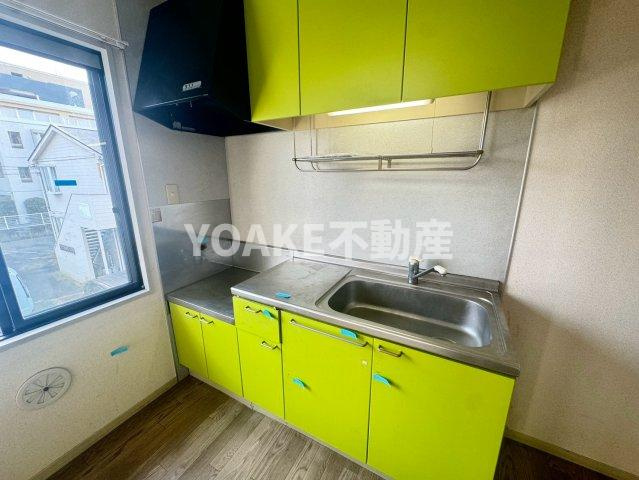 海老名市中央２丁目のアパートのキッチン