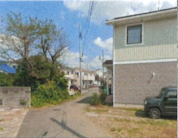 あきる野市小川　売地の前面道路含む現地写真