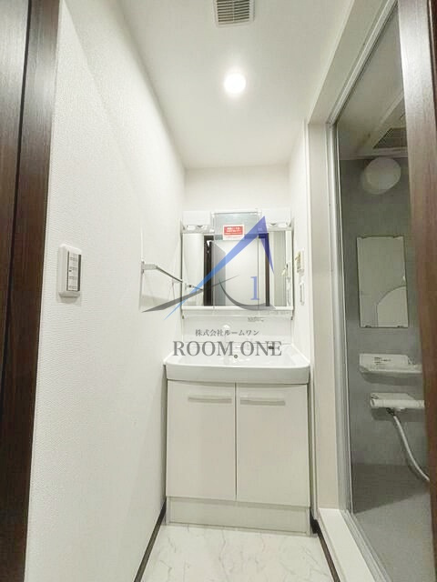 メゾン迪の洗面所|洗面台です。