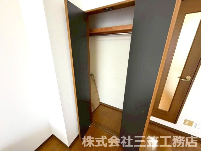 ベルフラワー御殿山の収納|同じタイプ参考写真