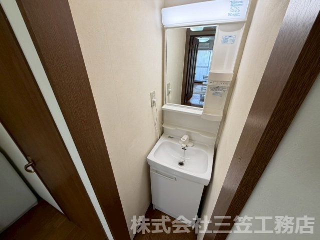 ベルフラワー御殿山の洗面所|同じタイプ参考写真