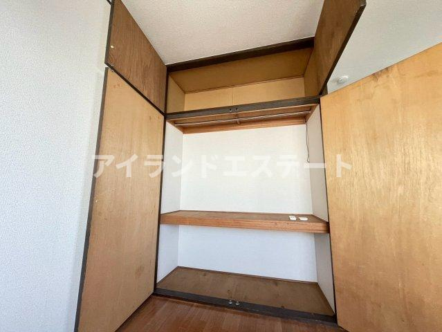 アパートメントN　駅近　角部屋　ネット無料の収納