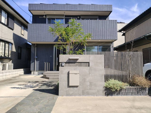 市原五井中央東ヘーベルハウスのエントランス|★旭化成ヘーベルメゾン★