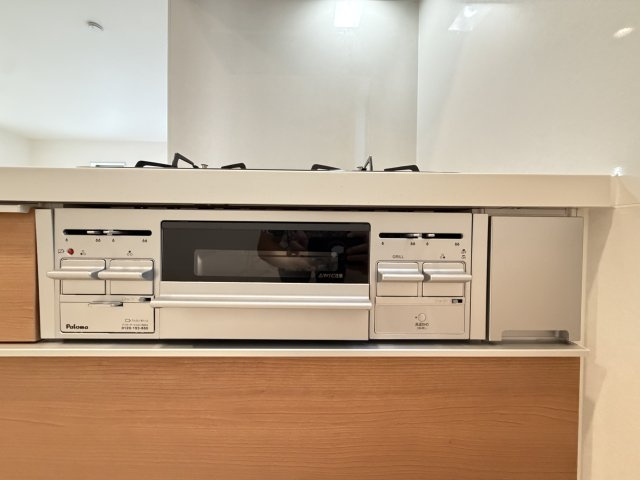 宜野湾市嘉数 3・5・6号棟(全6棟）のキッチン|5号棟　グリル付き♪