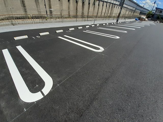 ＤＫ　ＳＥＬＥＣＴ　宝殿　Ⅱの駐車場