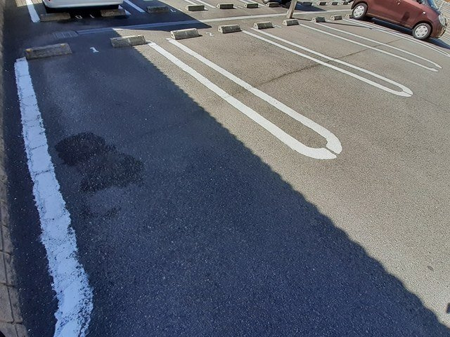 エスペランサ浜の宮Ⅱの駐車場