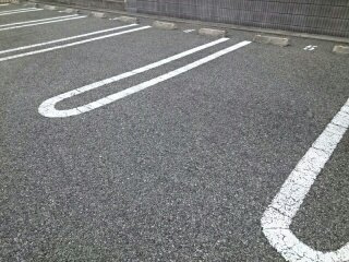 シャンテ　Ａの駐車場