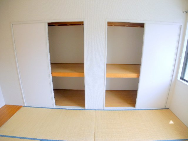 ディアス藤下A棟の収納|※同物件反転タイプの写真でございます※現況を優先します※