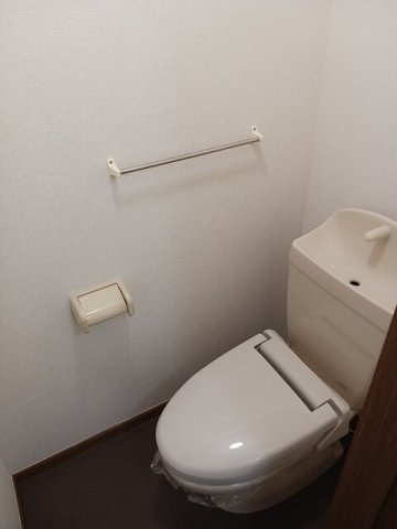 アドラブールのトイレ|ゆったりとした空間のトイレです