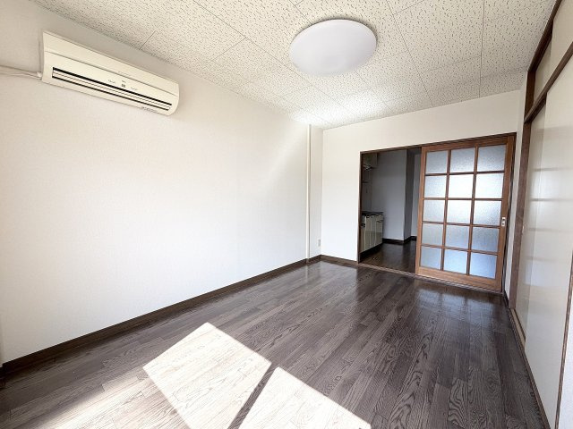萬寿シティBの洋室