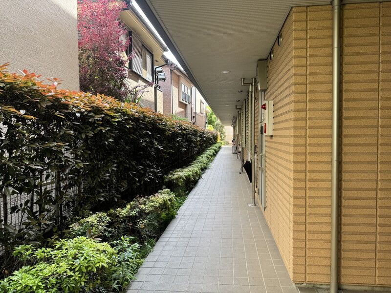 イーストコート