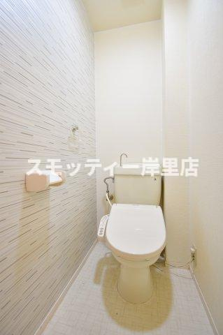 LakiaMaison帝塚山西のトイレ