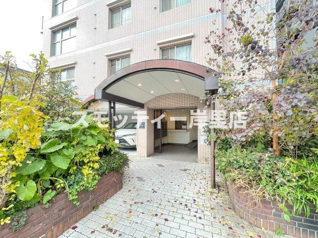 LakiaMaison帝塚山西のエントランス