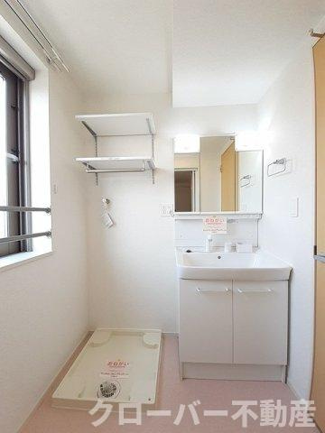 ダウンタウンヒルズの洗面所