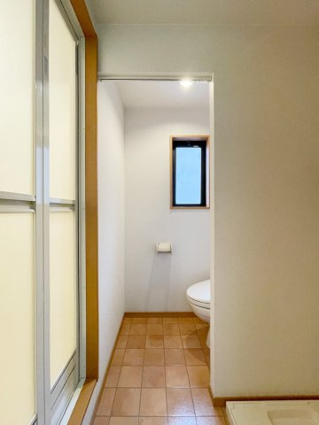 【洗面所】 | ピュア吉塚八番館 | 脱衣所です※写真は類似です