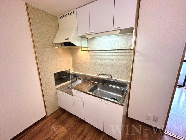Limpiaチトセのキッチン|イメージ（同建物内別部屋の写真です）