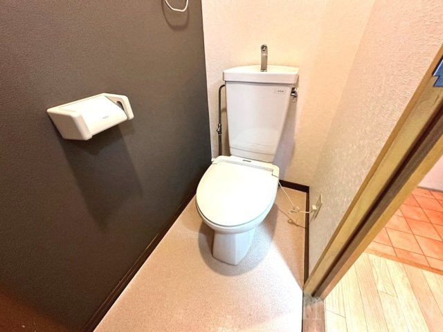 Limpiaチトセのトイレ|イメージ（同建物内別部屋の写真です）