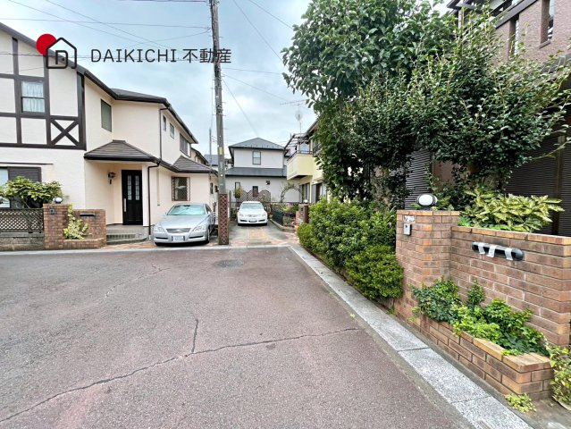 【前面道路含む現地写真】 | 桶川市大字加納　中古戸建