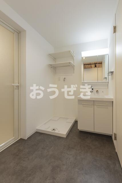 ヒルトップ野毛山の洗面所