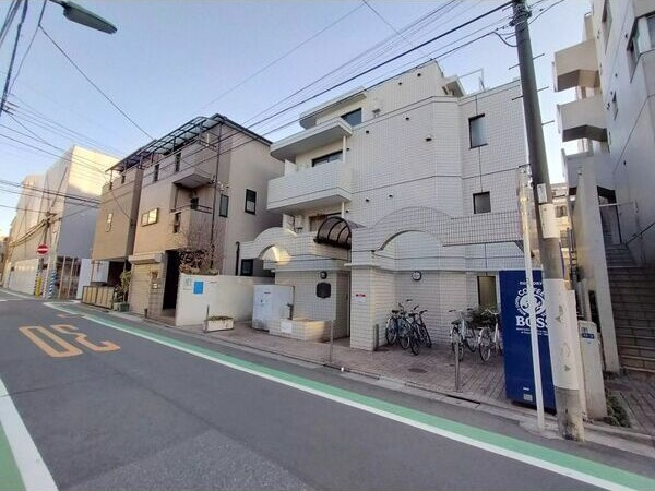 メゾン・ド・セリバテール207(西小山)の外観