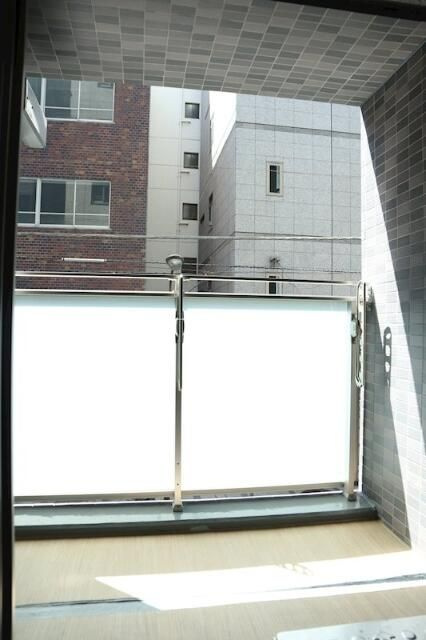 メゾンクラフト神田錦町のバルコニー