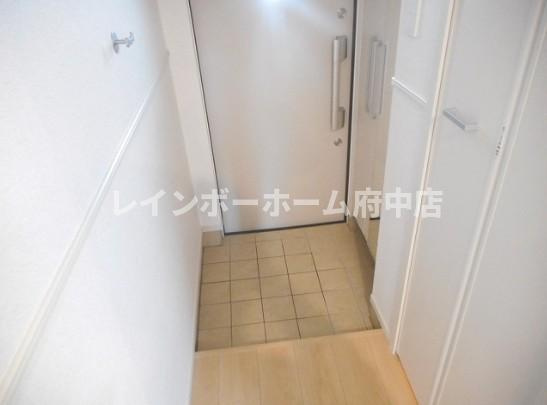 トゥウィンクル　アーク　壱番館の玄関
