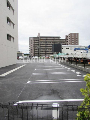【駐車場】 | クラウン　パレス