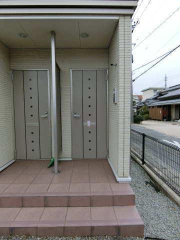 アルバ・カーサ　Ｂの玄関
