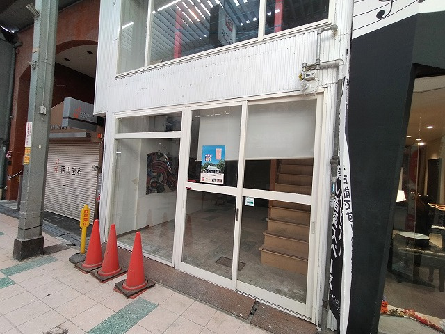 豊中市岡町の店舗事務所