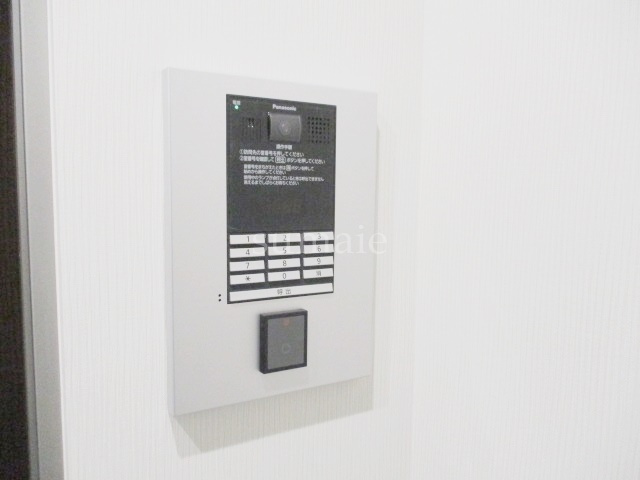 プライムクロスのセキュリティ|モニタ付オートロック完備！