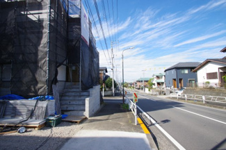 【前面道路含む現地写真】 | 【仲介手数料無料！！】八王子市片倉町　新築戸建て（全1棟）1号棟　5380万円