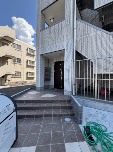 Ａｌｂｉｏｎ新検見川のエントランス