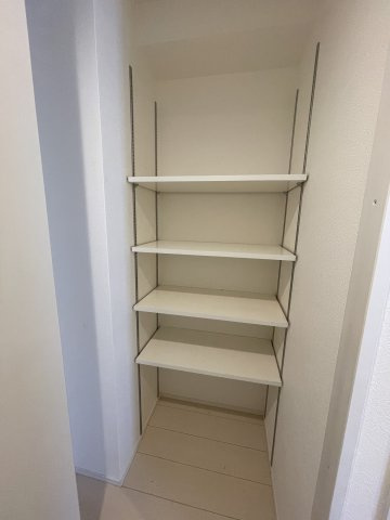 同マンション別部屋のお写真です。