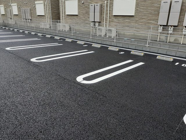 アメイジングの駐車場|駐車場があるので、車を買う予定の方も安心です