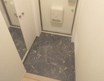 コンフォルトIIの玄関