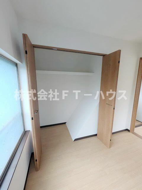 西佐津間１丁目戸建の収納