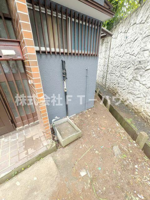 西佐津間１丁目戸建の寝室