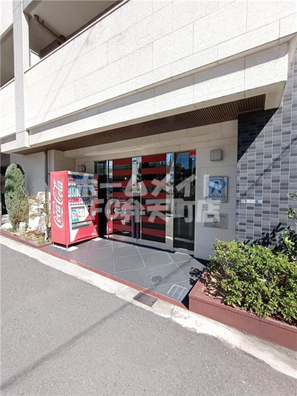 【エントランス】 | アスリート本町リバーウエスト | 清潔なエントランスです